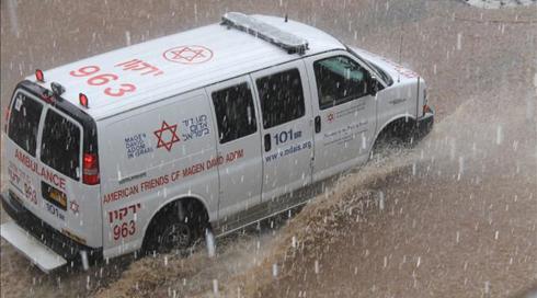 מזג אוויר סוער: הצפות וחסימות כבישים ברחבי הארץ, 51 מילימטרים של גשם באשדוד