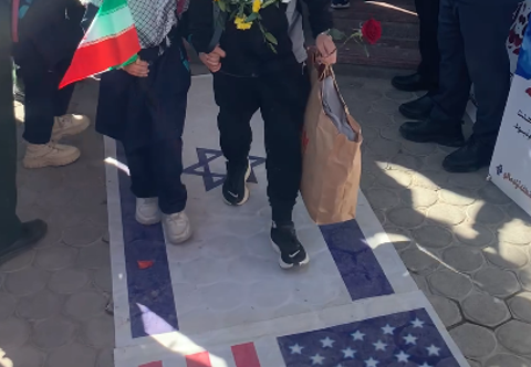 שחקניות נבחרת איראן בכדורגל שבות לארצן