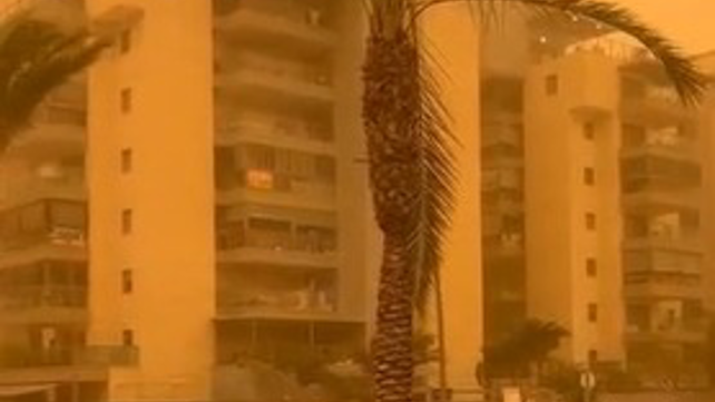 אובך כבד בדרום הארץ, השמיים נצבעו בכתום