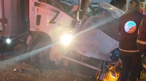 גבר ואישה כבני 55 נהרגו בתאונת דרכים בכביש מס' 1