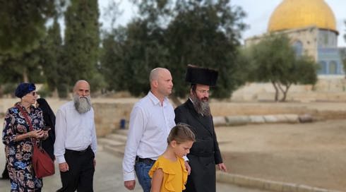 ח"כ קרויזר מעוצמה יהודית עלה להר הבית עם משפחתו