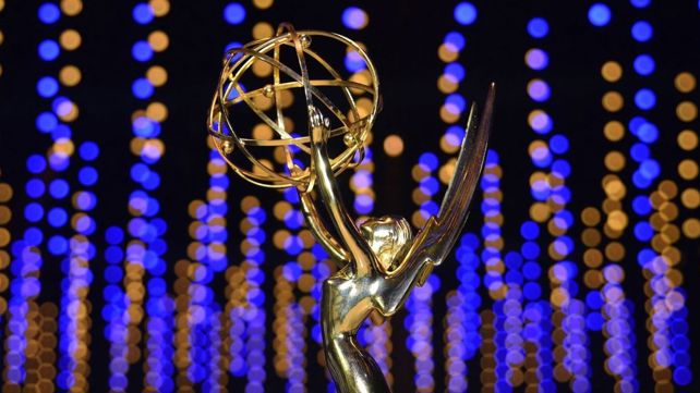 מי יקחו אותו הביתה? פסלון האמי, ארכיון