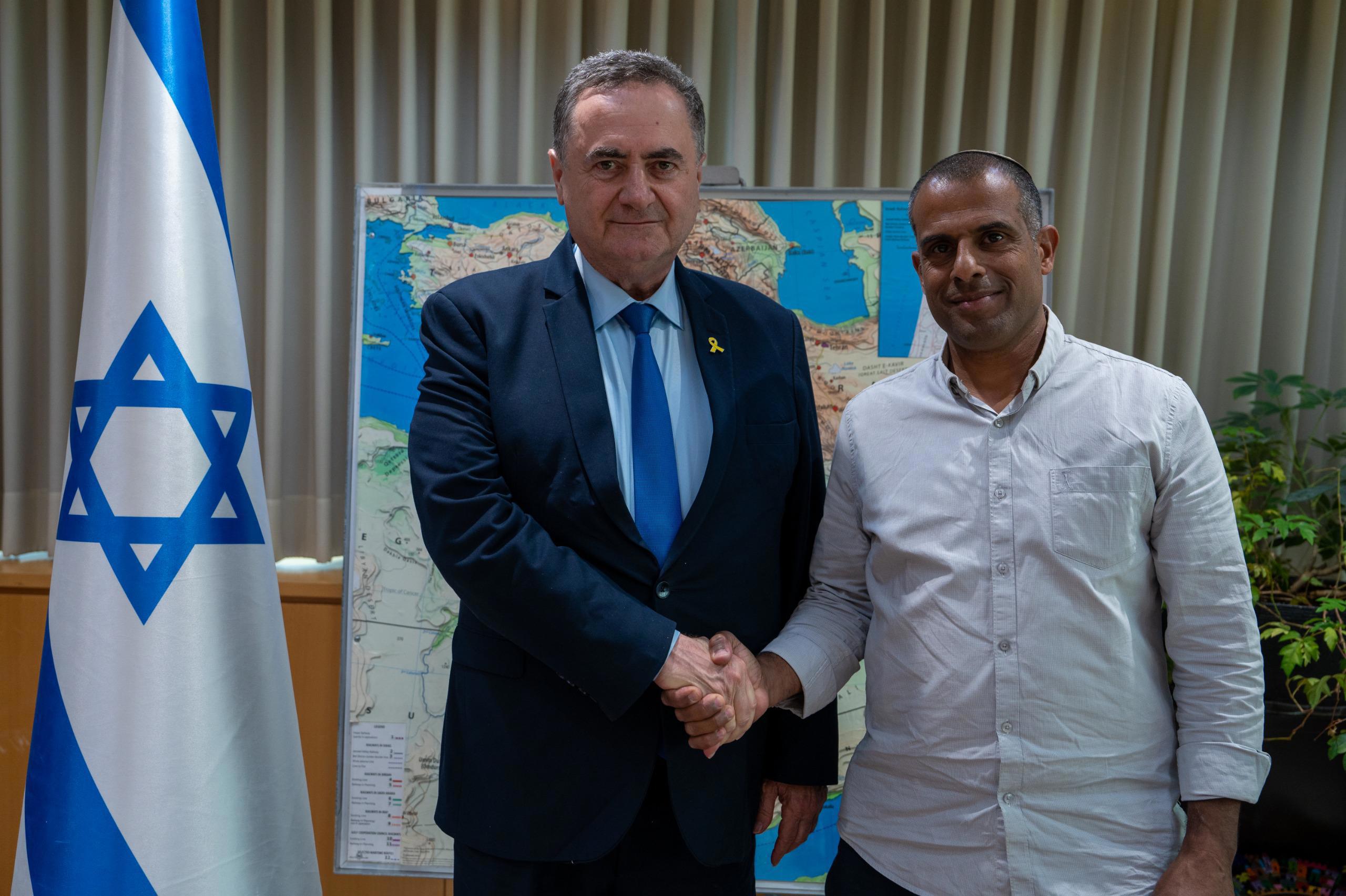 שר הביטחון ישראל כ"ץ ואל"מ (מיל') אביחי תנעמי 
