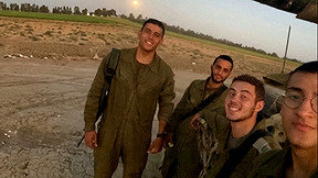 ספיישל יהיה טוב - הטנק: הקופסה השחורה נפתחת