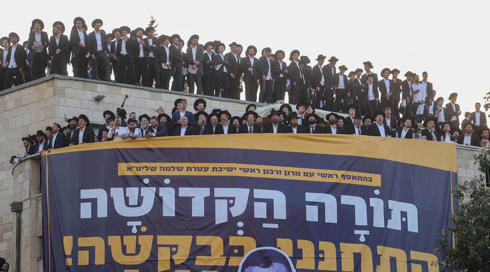 הקשיים בחוק הגיוס: אלה דרישות הייעוץ המשפטי שלא מקובלות על הרבנים