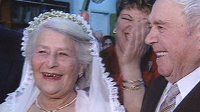 חתונתם של בני ה-85 ו-90. 1999
