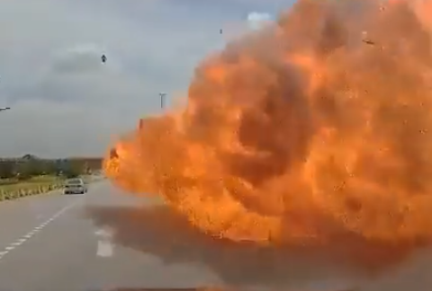 מטוס מלזי מתרסק