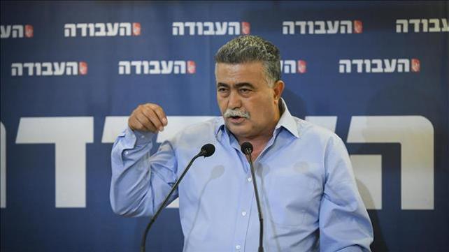 עמיר פרץ במסיבת עיתונאים בת"א, יולי 2019