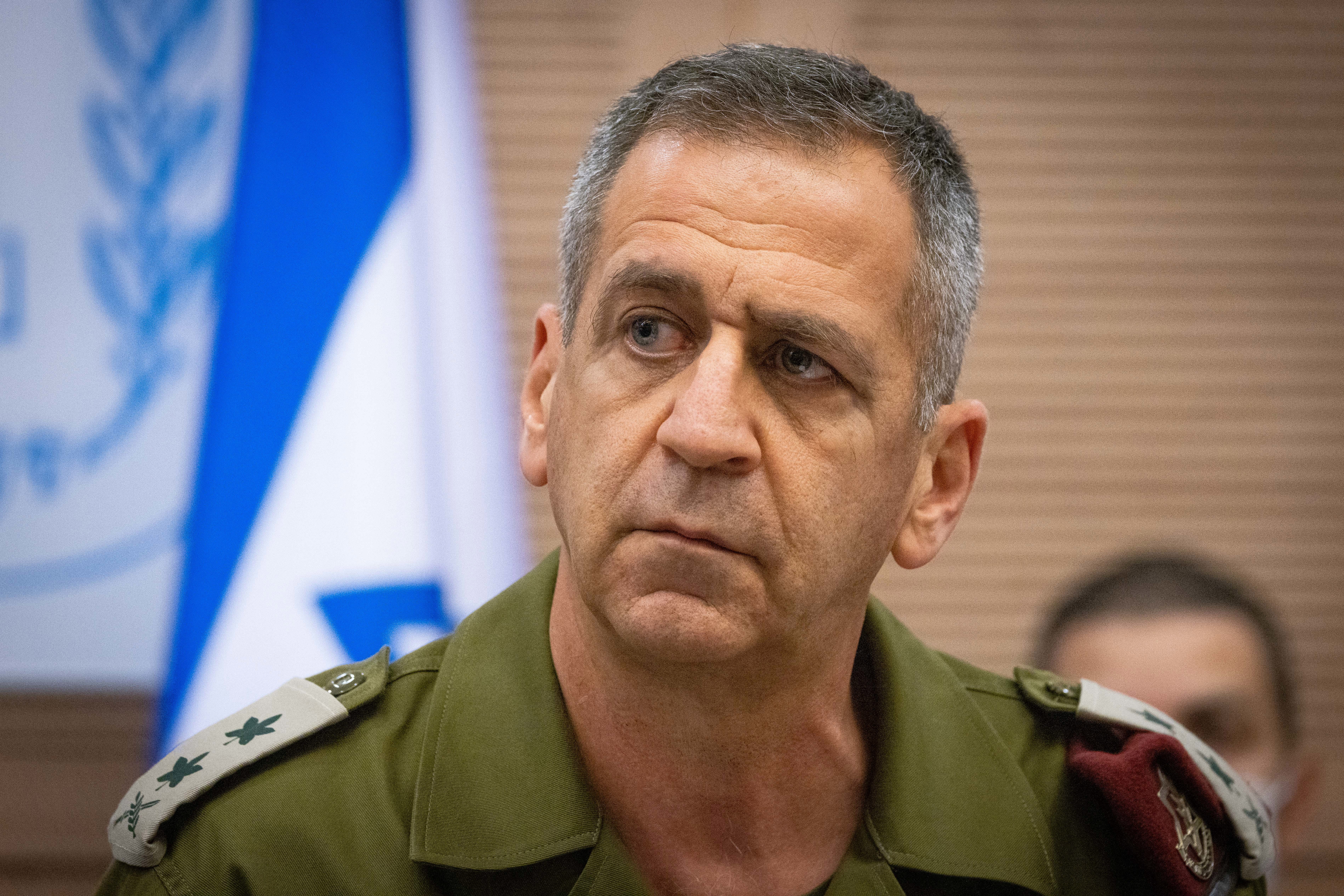 אביב כוכבי