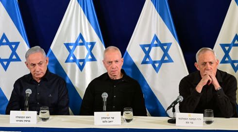 מחלוקת בקבינט המצומצם: חלק מהשרים מסכימים להפסיק את המלחמה; נתניהו: "כניעה לחמאס"