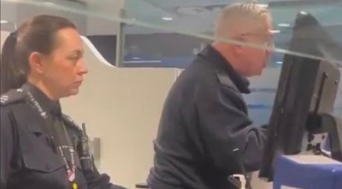 שר הפנים הבריטי: נבדוק טענות להתנכלות משטרת הגבולות לשני ניצולי הנובה