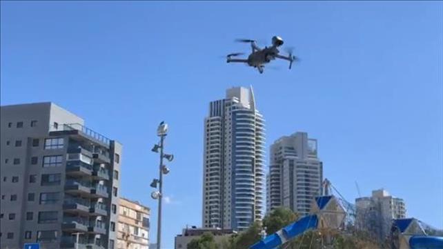 קורונה בישראל: הפעלת רחפן בעיריית בת ים שיקרא לאנשים ללכת הביתה, 22.03.20