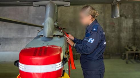 פורצת דרך - ואימא: הקצינה בטייסת שהשתתפה בתקיפה באיראן משתפת