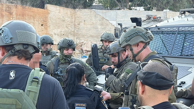 כוחות הביטחון סורקים אחר נעדרים ישראלים באזור הכפר מוחמאס, 2.7.26