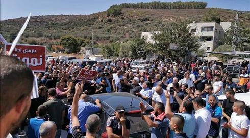 בכיר לשעבר במשרד רה"מ: "האלימות בחברה הערבית - בשל היעדר סניפי בנק"
