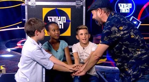 משחקי המוח | מקל, שפם, שחור, לבן | פרק 14