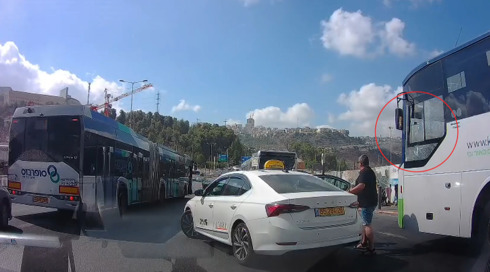 הנסיעה בצומת רמות הפכה בתוך שניות ספורות למלכודת מוות