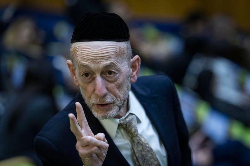 אורי מקלב