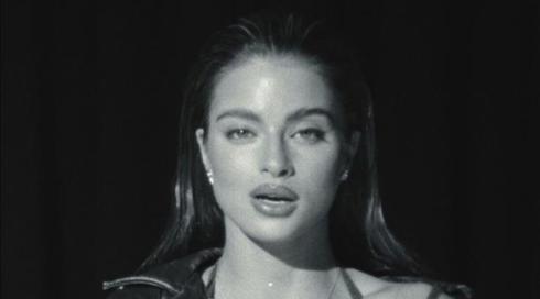 מה חשב כתב המוזיקה של ה-BBC על "יוניקורן"?
