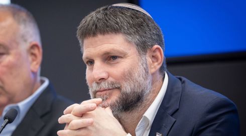 סמוטריץ': צריך לדכא את המשטר באיראן עד להפלתו