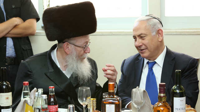 רה"מ נתניהו לצד סגן שר הבריאות ליצמן