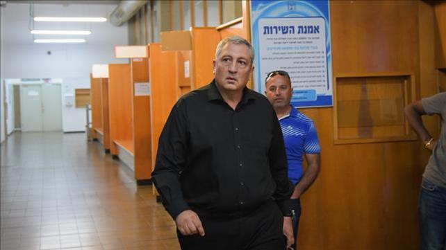 ניר חפץ