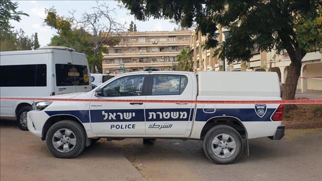 ניידת משטרה