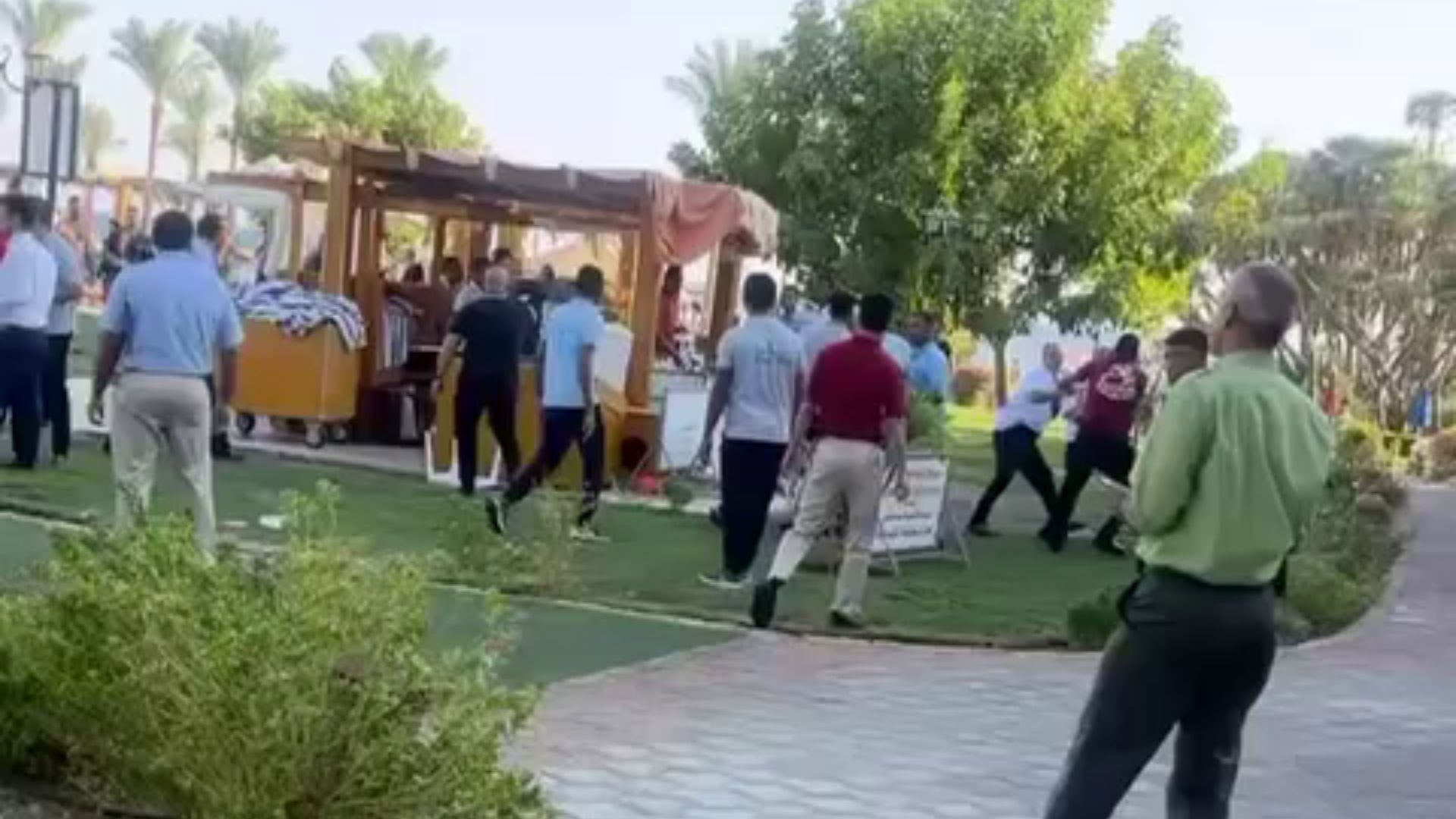 קטטה במלון בטאבה