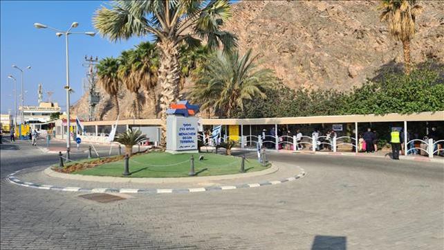 תור בכניסה למעבר טאבה, סיני
