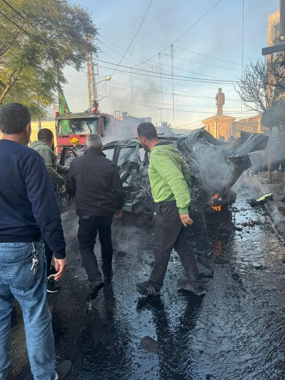 שני אנשי חיזבאללה נהרגו בתקיפת מכונית בעיר נבטיה שבדרום לבנון