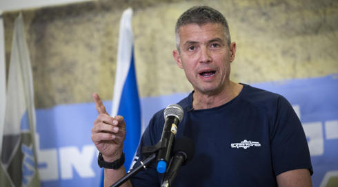 יועז הנדל נגד ראשי האופוזיציה: הם יוותרו על חוק גיוס אם יבטיחו להם להחליף את נתניהו