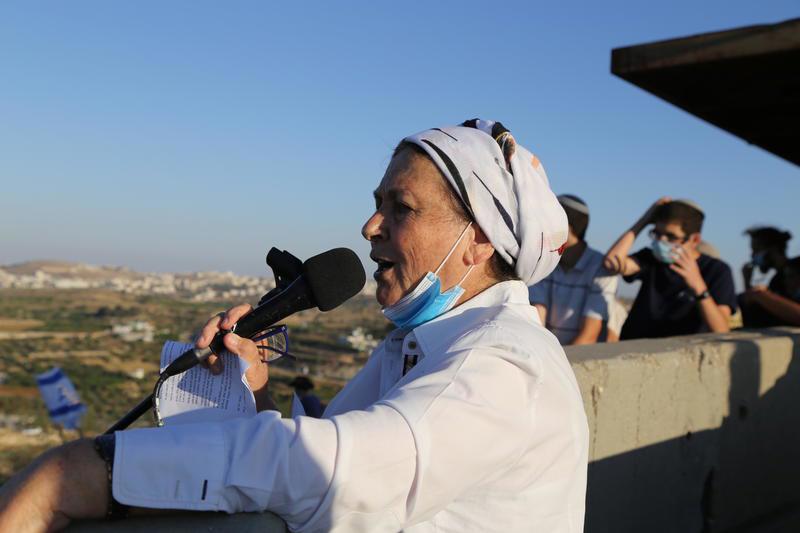 דניאלה וייס
