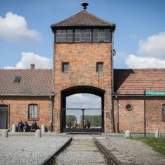 La ley con la que Polonia intenta evitar la devolu