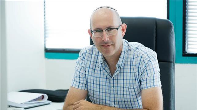 אלעד טנא