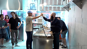 הבורקס שכבש את ניו יורק: האמריקנים מעדיפים תפוח אדמה, או גבינה?