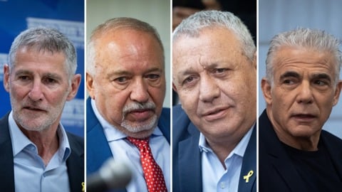 ראשי מפלגות האופוזיציה. מימין לשמאל: יאיר לפיד, גדי איזנקוט, אביגדור ליברמן יאיר גולן