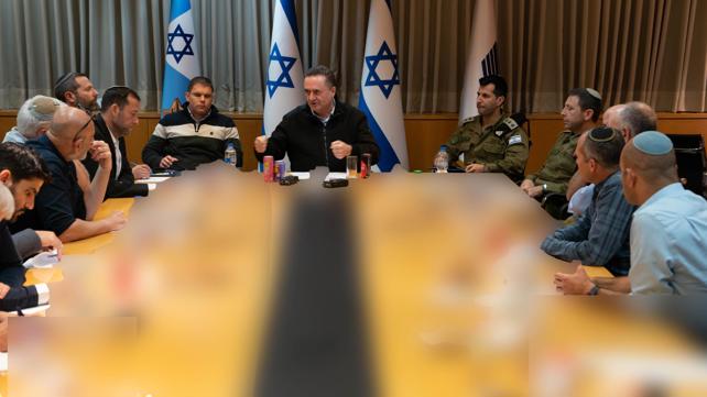 כ"ץ עם ראשי רשויות ביו"ש
