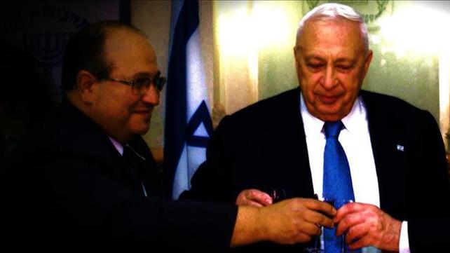 אריאל שרון עם מאיר דגן ב-2002