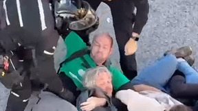 משטרה בשירות השר: התיעודים שחושפים את הפגיעה במפגינים ומעצרי השווא