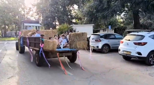 לראשונה מתחילת המלחמה - חגיגות חג השבועות חזרו לצפון