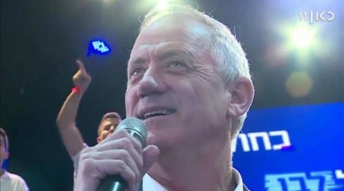 הלא משוכנעים: המלחמה על כל קול - היום ופעם