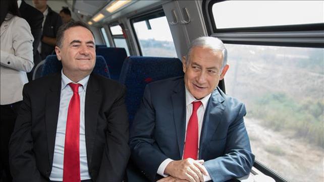 בנימין נתניהו וישראל כץ ברכבת