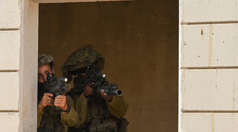מיטוט שלטון חמאס ופתרון לסוגיית החטופים: מסמך מטרות המלחמה נחש