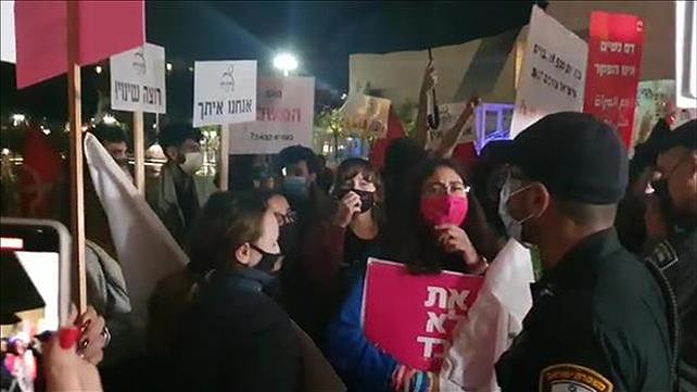 עצרת מחאה ליום המאבק באלימות כלפי נשים בכיכר הבימה בתל אביב 25.11.20