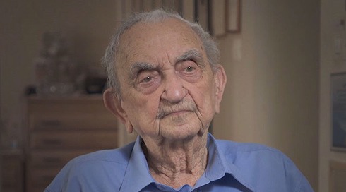 "בצה"ל נתנו לי נשק, עד אז הכרתי רק את לוע הרובה": המסע של אביגדור נוימן מבירקנאו לישראל