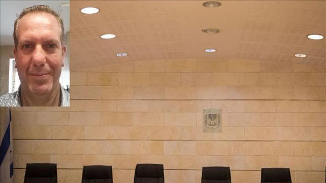בית הדין הארצי לעבודה, ד"ר אברהם ברקאי הרופא החשוד בהפצת חומר פדופילי