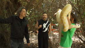 ליאון שניידרובסקי מתעמת עם הפחד מנחשים