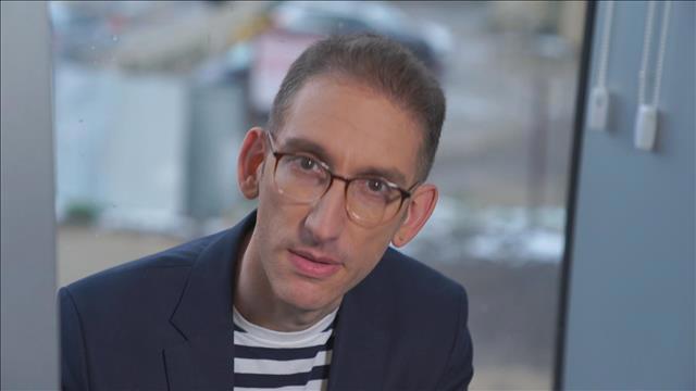 שאול אמסטרדמסקי, משחקי הכיס 