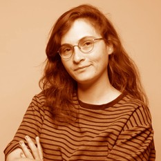 טס