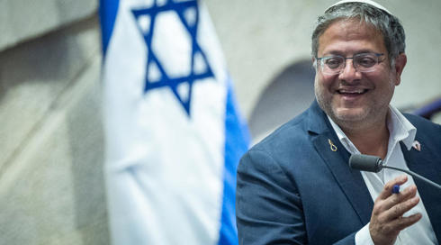 בן גביר מתגאה שצמצם "במאות אחוזים" את המחסור בכוח אדם במשטרה - אך המציאות מראה אחרת